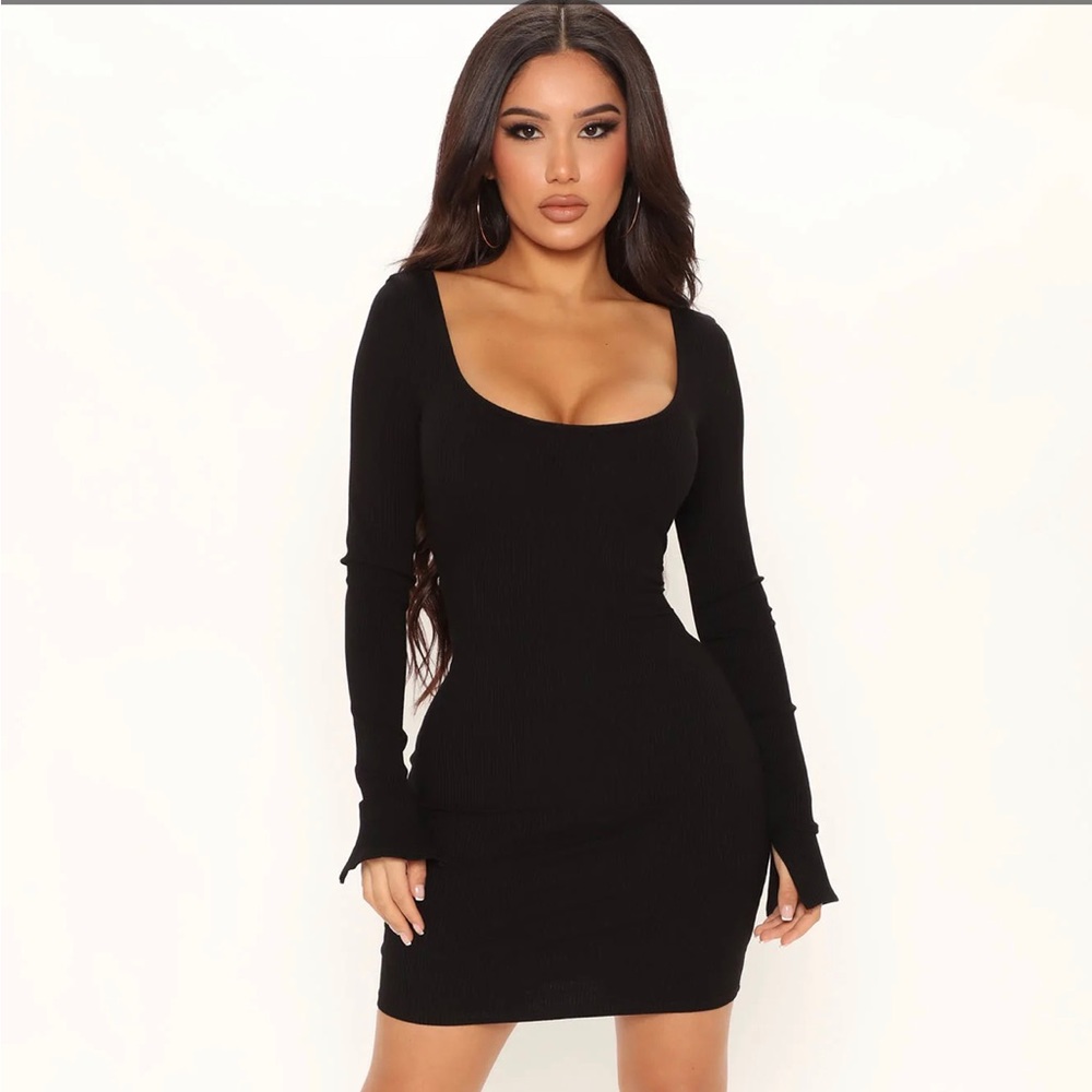 Desire double snatched mini dress 🖤